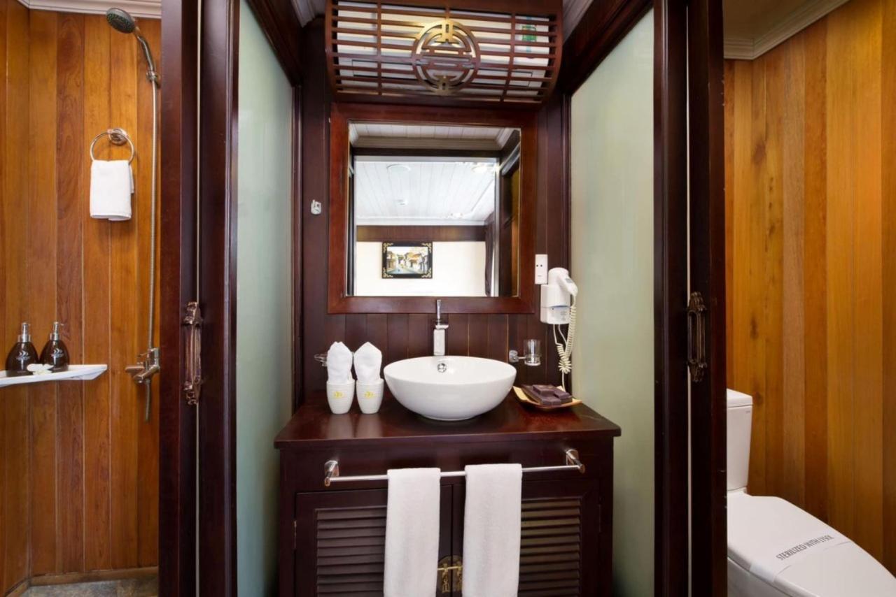 Le Journey Halong Bay Cruises Hotel Ha Long Exterior foto